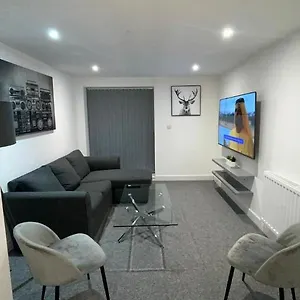 2 Bed Luxury In Old Kent Road Apartment London